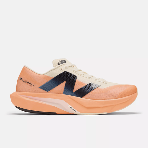 New Balance FuelCell Rebel v4 Lett sko til l&#248;ping og hverdag Men- HoMa